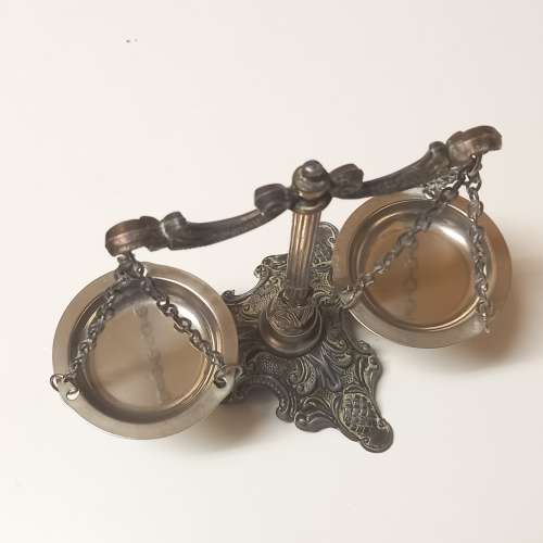 Vintage Metal Scale of Justice  Made in Italy