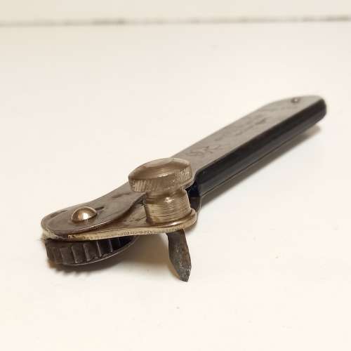 VINTAGE GERMAN WEHRMACHT AR EMINENT SOLINGEN WWII MILITARY FIELD TIN CAN OPENER