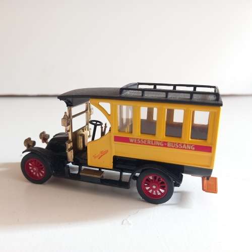 Vintage 1986 Matchbox Renault Y44 Die Cast Model Car