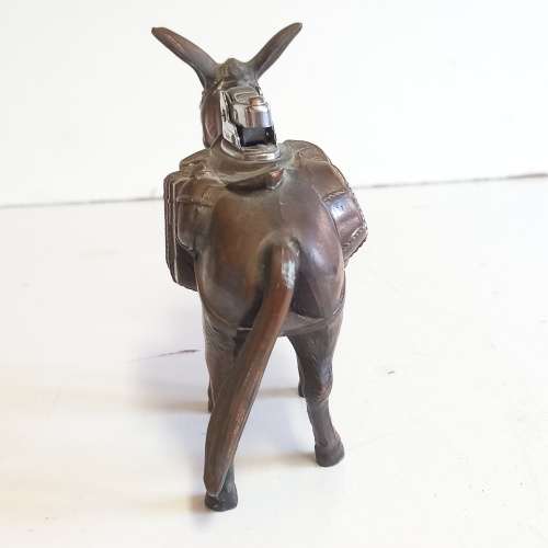Vintage Van Hunks Ornate Mule Table Lighter - Works