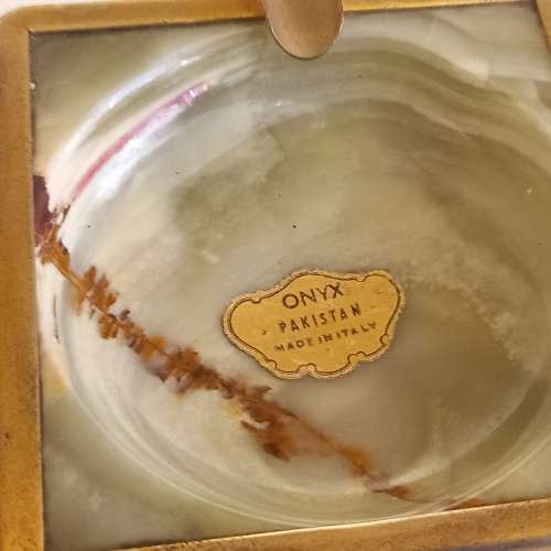 PAKISTAN BANDED ONYX ASH TRAY - MADE IN ITALY