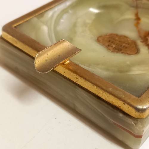 PAKISTAN BANDED ONYX ASH TRAY - MADE IN ITALY