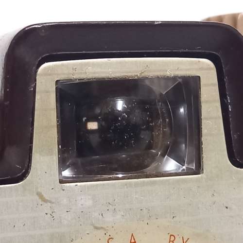 VINTAGE KODAK BROWNIE HOLIDAY FLASH CAMERA