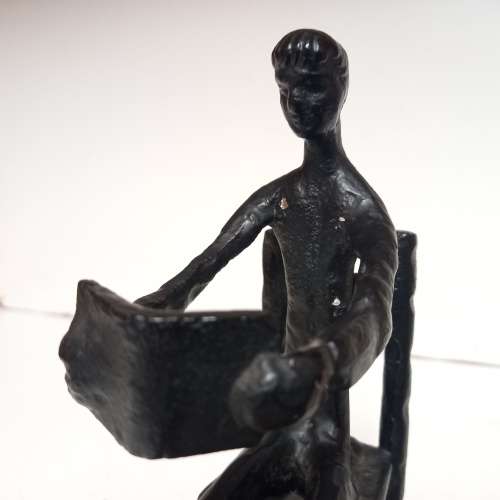 IRON SCULPTURE  - ART - MAN SITTING AND READING