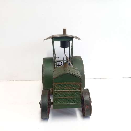 VINTAGE TIN PLATE TRACTOR