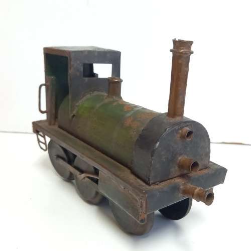 VINTAGE TIN PLATE TRAIN
