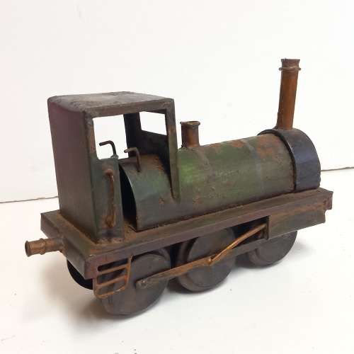 VINTAGE TIN PLATE TRAIN