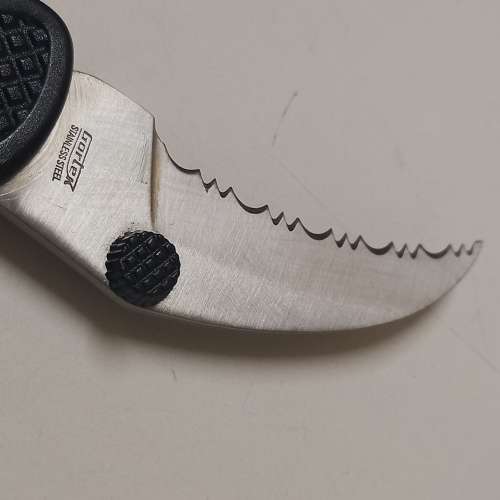 GORTEK EAGLE BADGE POCKET KNIFE AND FRIEND