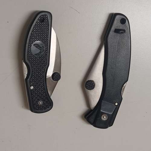 GORTEK EAGLE BADGE POCKET KNIFE AND FRIEND