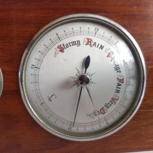 VINTAGE LUFFT BAROMETER, HYGROMETER AND THERMOMETER IN HARD WOOD WEATHERSTATION  MADE IN GERMANY