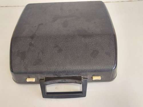 1976 BROTHER DELUXE 800 TYPEWRITER  MADE IN JAPAN