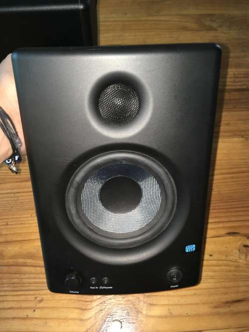 Presonus Eris 4.5 Studio Speakers (Mint Condition)