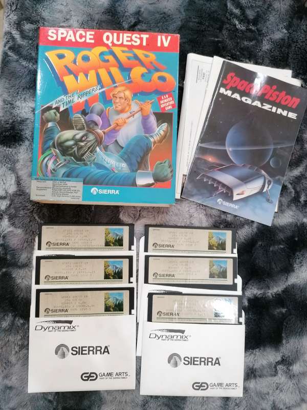 Space Quest iv Roger Wilco and the Time Rippers Floppy Disk Game