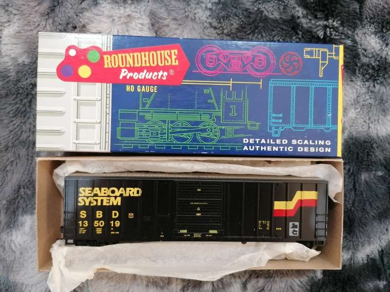 HO Scale Train Rolling Stock