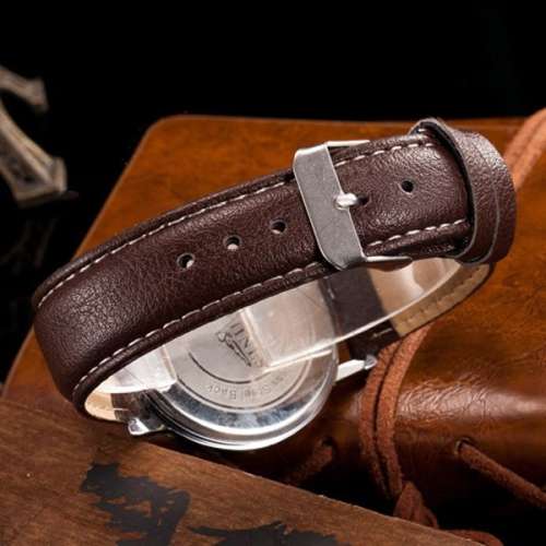 *JUST IN* CLASSIC ROMAN NUMERALS Luxurious Leather Timepiece