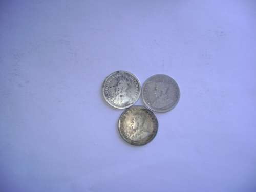 1924,1927,1933 UNION SIXPENCES.SILVER 6.78 GRAMS.BID PER 1 TO TAKE 3.SEE DESC.