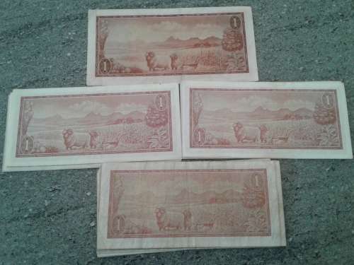 18 great Tw de Jongh r1 small -- + a large Replacement Union banknotes.Bid 1 to take all 19.