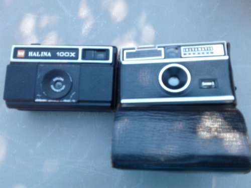 2 older Instamatic Cameras. Untested.