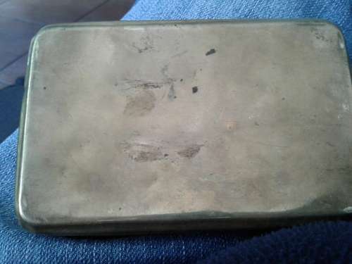 1914/1915 WORLD WAR I SOLDIERS CHRISTMAS /COMFORT TIN.BRITISH WAR OFFICE.