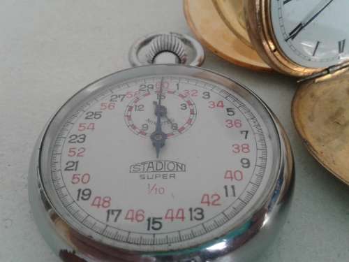 POCKET --AND STOP WATCH. UNTESTED.BID 1 TAKING BOTH.
