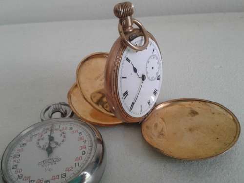 POCKET --AND STOP WATCH. UNTESTED.BID 1 TAKING BOTH.