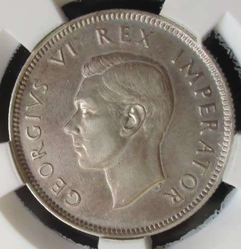 1946 Shilling SANGS graded AU58 !!