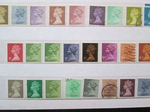 Great Britain 1968 - 2013 Queen Elizabeth II : Design Arnold Machin Engraving Over 130 Stamps !!
