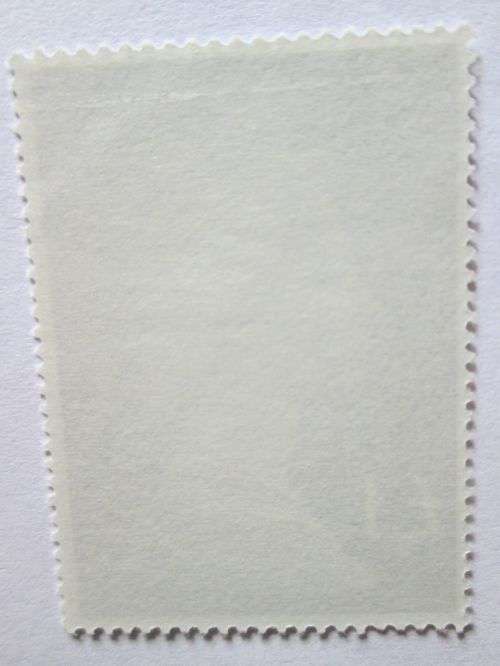 Great Britain Queen Elizabeth 1977 Stamps Enlarged 10P, 20P, 50P, 1£ (VF) & 1,2, 5 £ (Mint)
