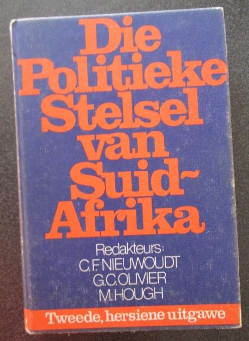 Die Politieke Stelsel van Suid-Afrika deur Nieuwoudt, Olivier, Hough