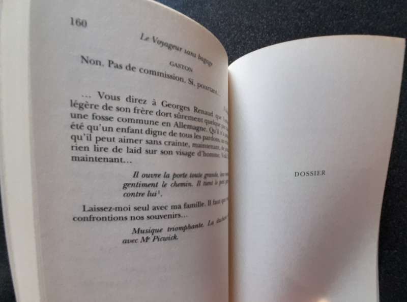 Le Voyageur sans bagage by Jean Anouilh, Edition de Bernard Beugnot, Folio Theatre, PERFECT