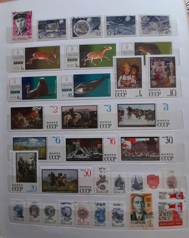 Russia USSR Stamps 1960 to 1988, Over 450 stamps, Album Included