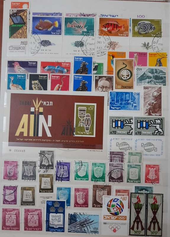 Over 850 stamps from Israel 1948 to 1995