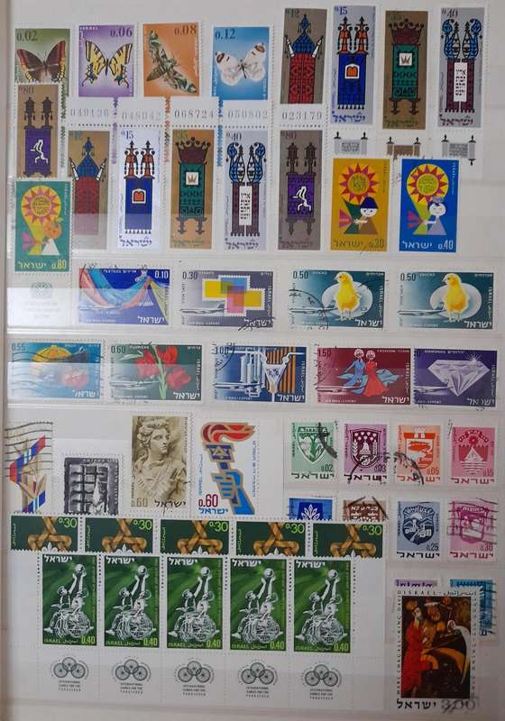 Over 850 stamps from Israel 1948 to 1995