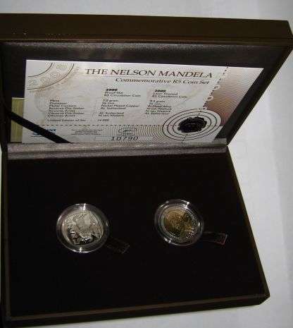 Mandela commemorative R5 coinset!!