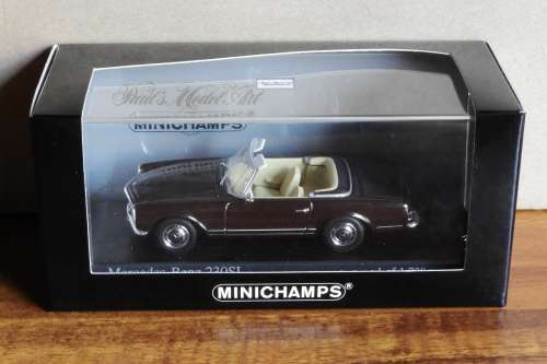 Mercedes-Benz 230SL (1965) by Minichamps
