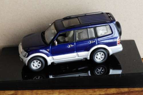 Mitsubishi Pajero  (1999) LWB 4DR by AUTOart