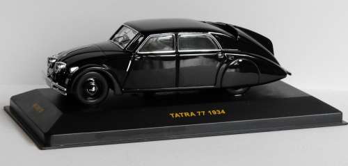 Tatra 77 (1934) from IXO Museum Collection