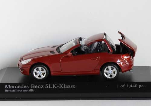 Mercedes-Benz SLK (2004) by Minichamps