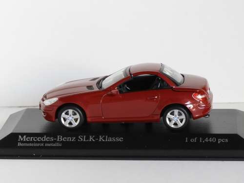 Mercedes-Benz SLK (2004) by Minichamps