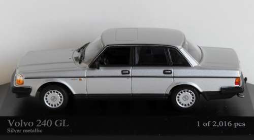 Volvo 240GL by (1986) Minichamps