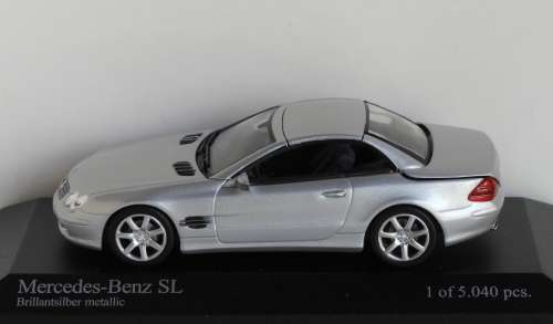 Mercedes-Benz SL (2001) with retractable roof by Minichamps