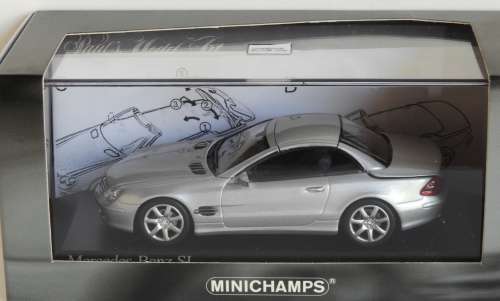 Mercedes-Benz SL (2001) with retractable roof by Minichamps