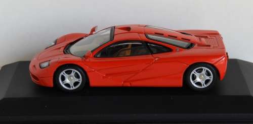 McLaren F1 Road Car (1993) 1:43 by Minichamps