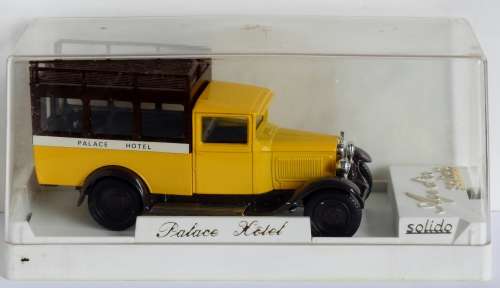 Citroen CF 4 `Palace Hotel` 1:43  Solido Age d`or