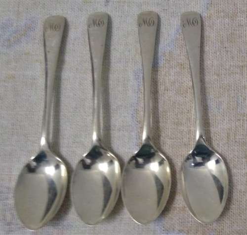 4 Walker & Hall Sterling Silver Teaspoons - 82g  -C  Pics 4 Condition