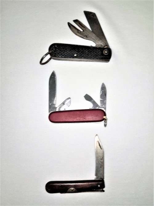 3 COLLECTABLE POCKET KNIVES - VICTORINOX SWISS, WILLIAM RODGER & OKAPI GERMANY  see pictures