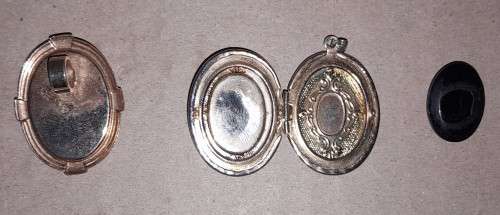3 CAMEOs - PENDANT, LOCKET & A BLACK INSERT - BIGGEST 30x25MM - SEE PICTURES