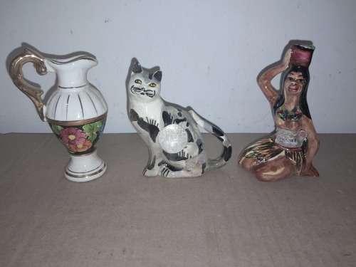 WHAT NOT 2 - VARIOUS ITEMS - INCLUDES 3 MINIATURE ITALAIN FIGURINES  see pictures