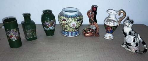 WHAT NOT 2 - VARIOUS ITEMS - INCLUDES 3 MINIATURE ITALAIN FIGURINES  see pictures