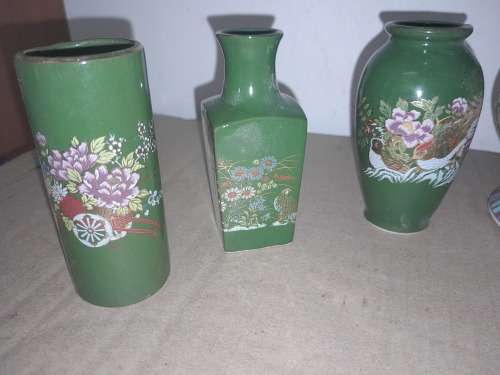 WHAT NOT 2 - VARIOUS ITEMS - INCLUDES 3 MINIATURE ITALAIN FIGURINES  see pictures
